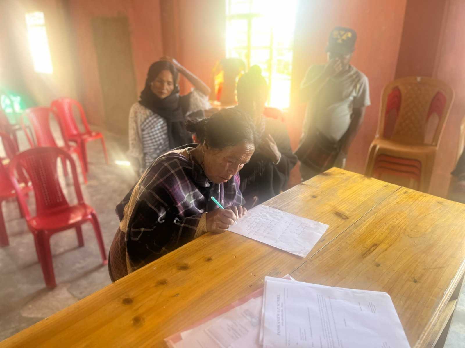 Umiew team held a meeting with the owners of the sand mining areas at Pomkaniew village, Mylliem Block.